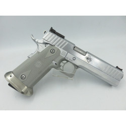 STI EXECUTIVE CALIBRE: 40 SW REF: 890