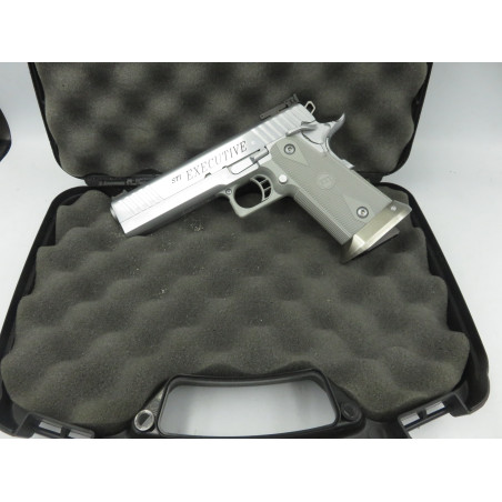 STI EXECUTIVE CALIBRE: 40 SW REF: 890