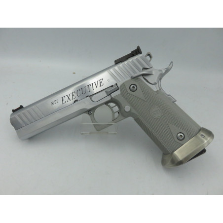 STI EXECUTIVE CALIBRE: 40 SW REF: 890