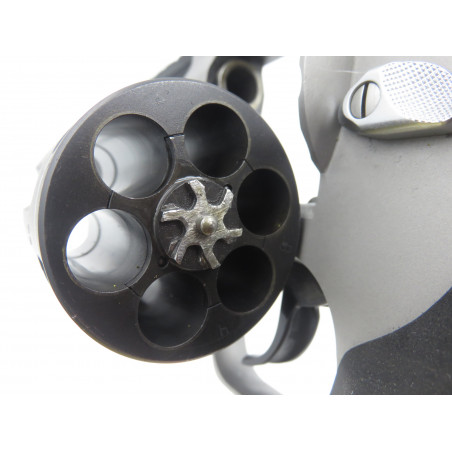 TAURUS RAGING HUNTER 44 REM MAG REF: 5660