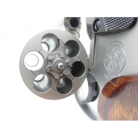 SMITH ET WESSON 686 INTERNATIONAL 357 MAGNUM REF: 5823