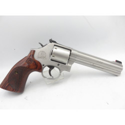 SMITH ET WESSON 686 INTERNATIONAL 357 MAGNUM REF: 5823
